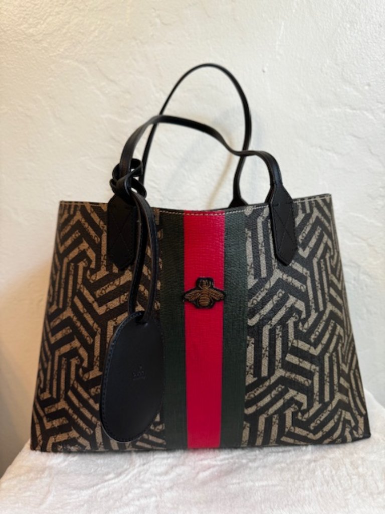 Gucci Gg Supreme Tote Bee Stripe Large Shoulder Bag Authentic